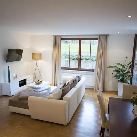 Am Grossen Garten Apartment